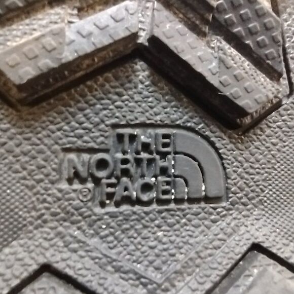 Girls North Face Alpenglow Waterproof Snow Boots with Thermofelt Liners Size US5 - Picture 10 of 12